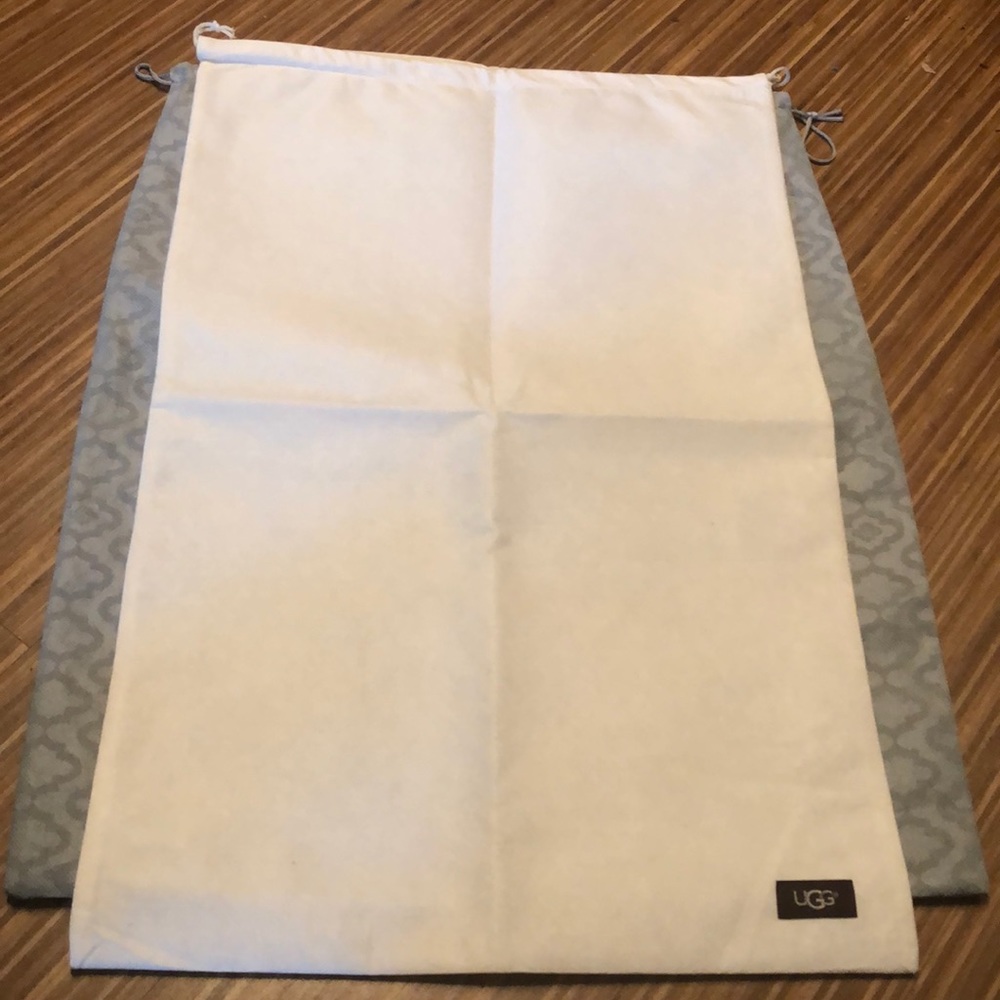 NWOT Ugg dust bag